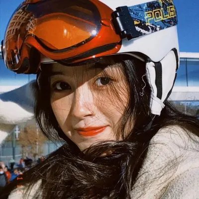 彩鸾春色